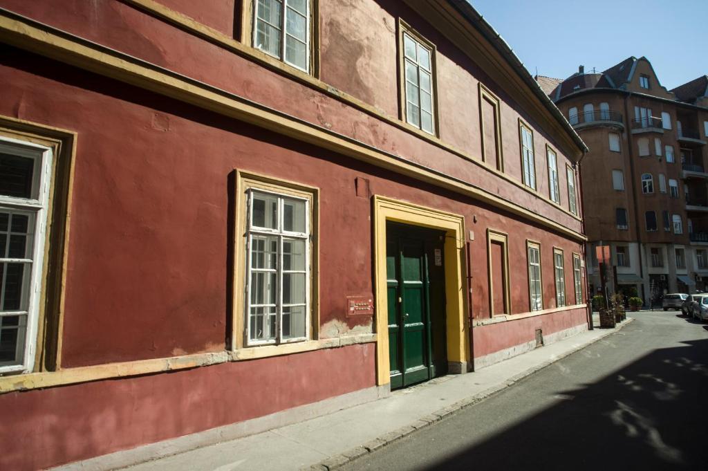 Santico Art Hotel And Hostel Boedapest Buitenkant foto