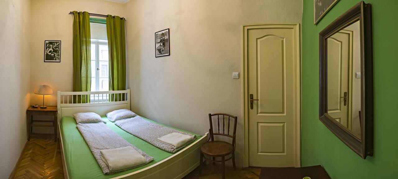 Santico Art Hotel And Hostel Boedapest Buitenkant foto