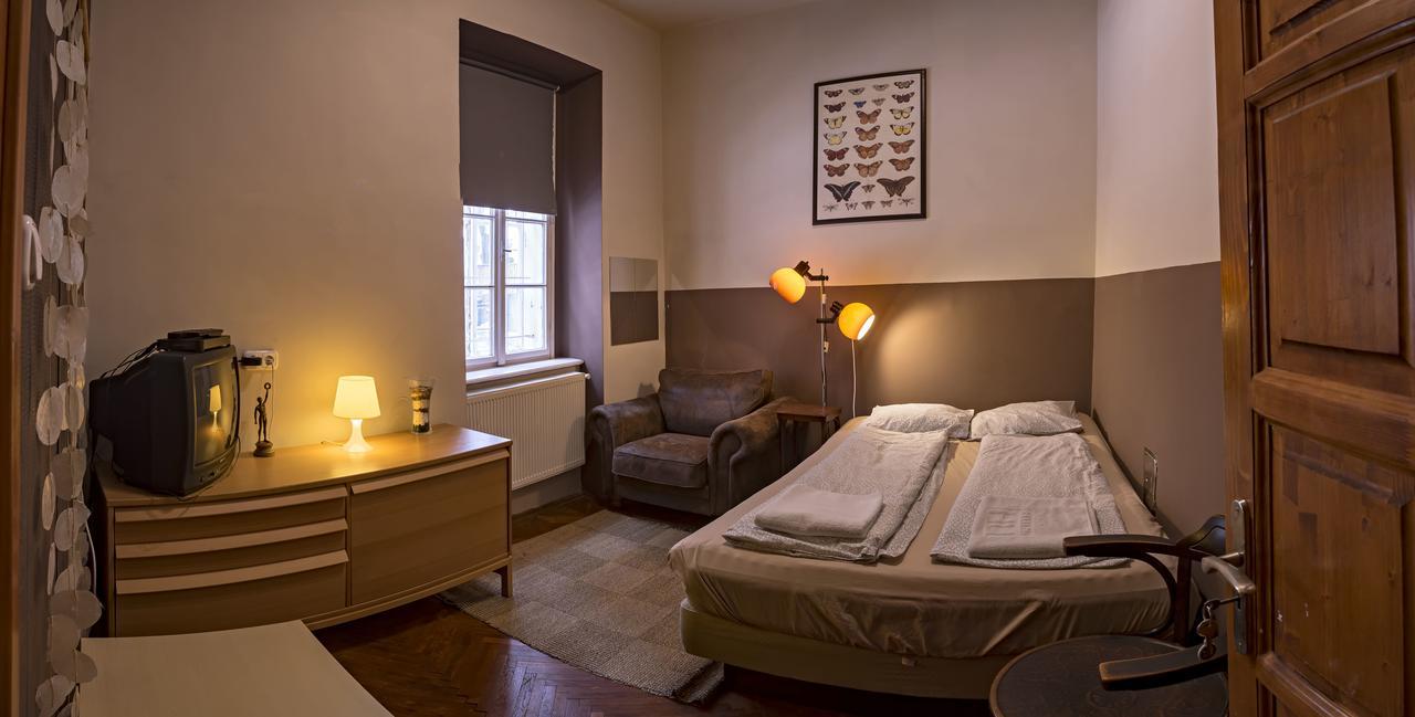 Santico Art Hotel And Hostel Boedapest Buitenkant foto
