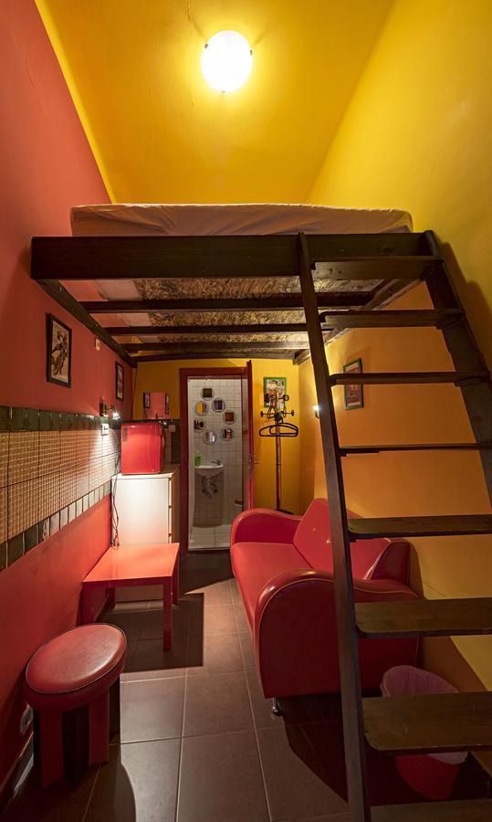 Santico Art Hotel And Hostel Boedapest Buitenkant foto
