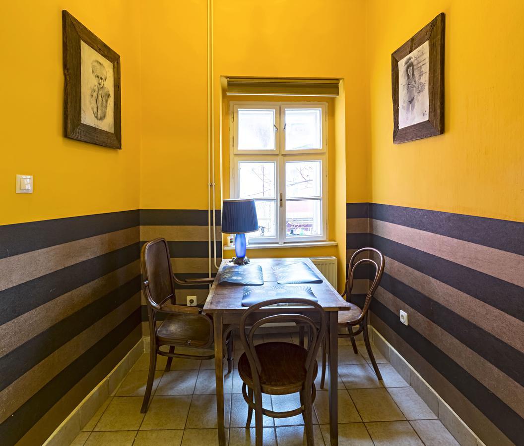 Santico Art Hotel And Hostel Boedapest Buitenkant foto