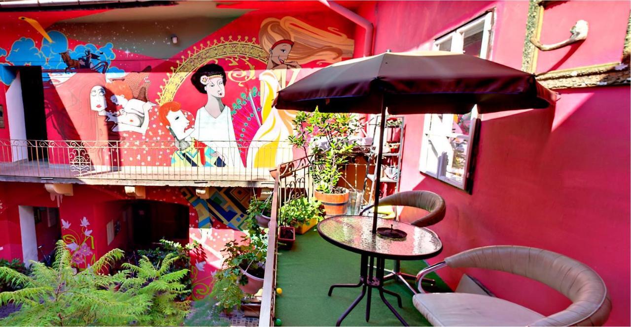 Santico Art Hotel And Hostel Boedapest Kamer foto
